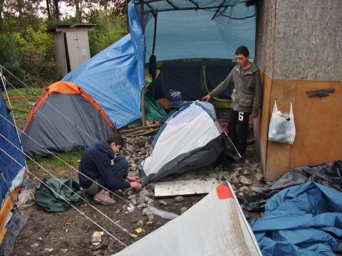 Vluchtelingen in Duinkerke: de waarde van 1 paar schoen